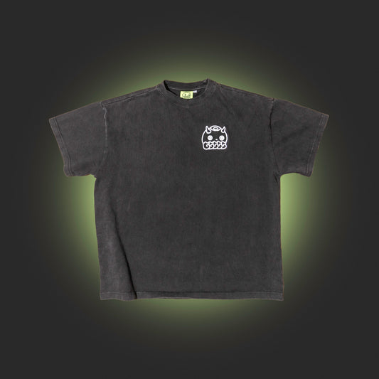 - Chellyz Brain Drain Tee front view with embroidered logo
- Chellyz heavyweight vintage black graphic tee
- Chellyz Brain Drain Tee limited streetwear drop