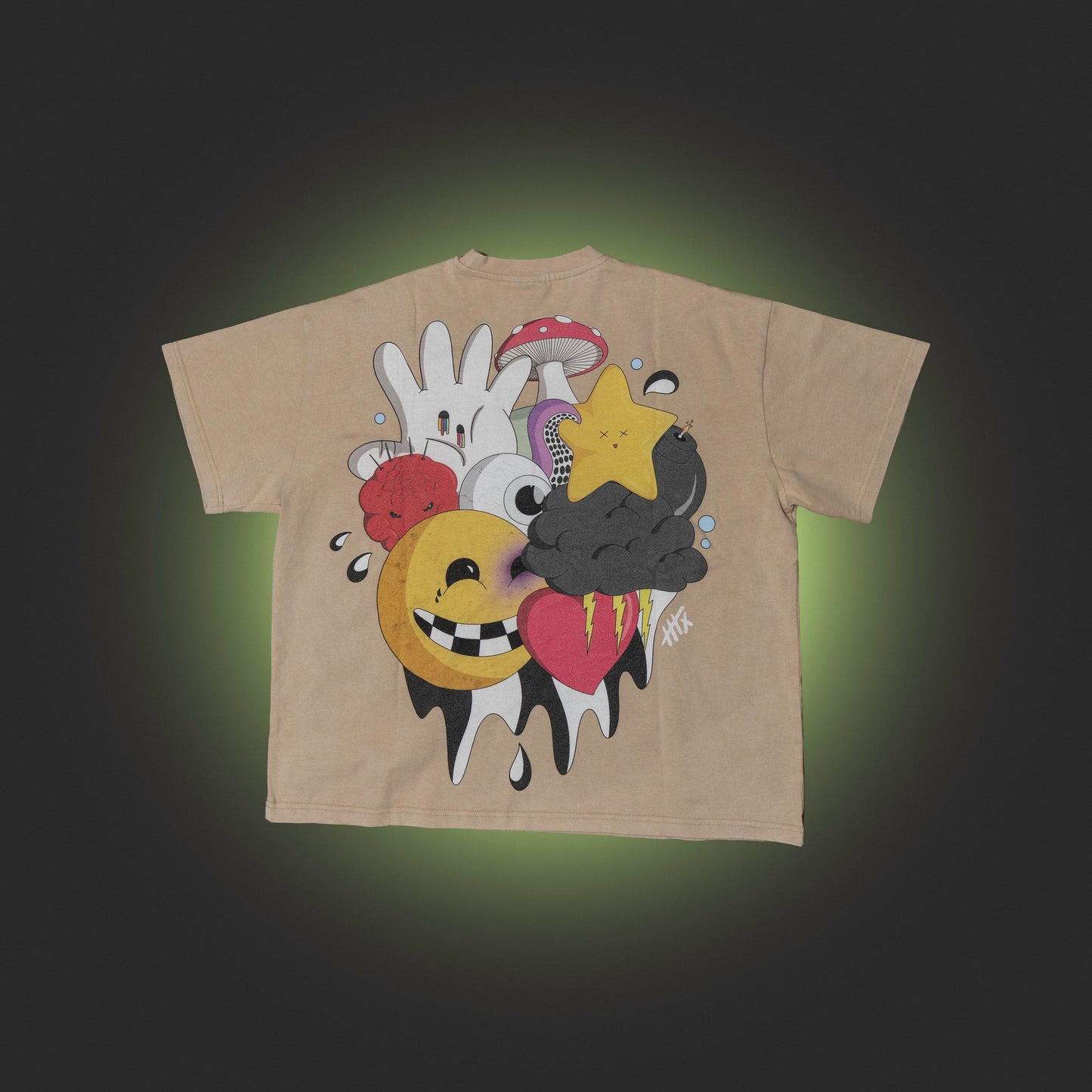 - Brain Drain Tee back graphic artwork by CHELLYZ
- Chellyz heavyweight vintage black graphic tee
- Chellyz Brain Drain Tee limited streetwear drop